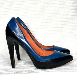 Stunning!! ViA SPIGA Leather Pumps Bicolor Blue/Black Heels Sz 7M …